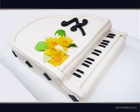 Marcipánový modelovaný 3D dort.